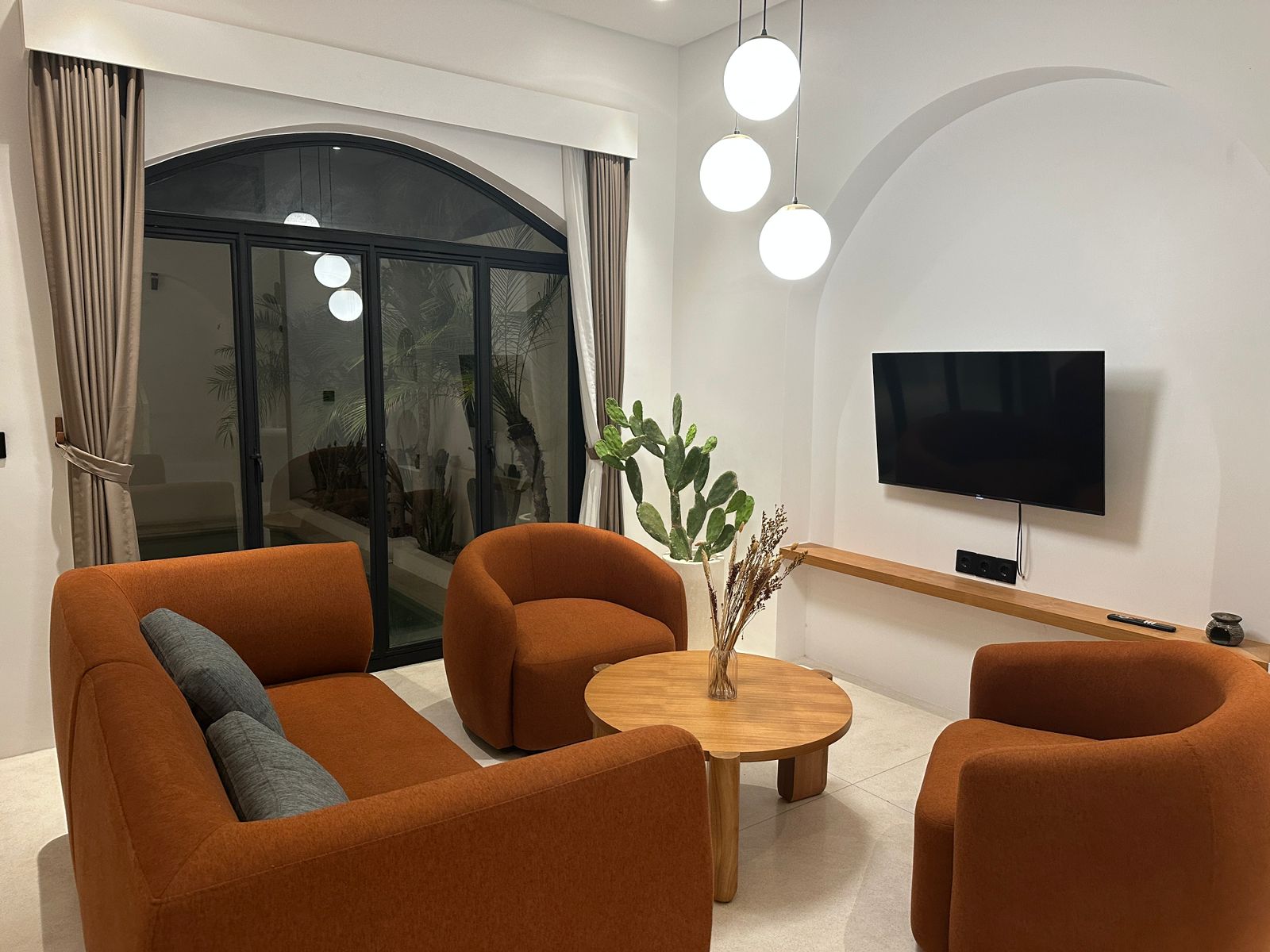 FULLY FURNISHED 2 BEDROOM VILLA FOR SALE LEASEHOLD IN TUMBAK BAYUH BALI – BE-1107 